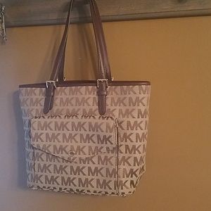 Micheal Kors tote